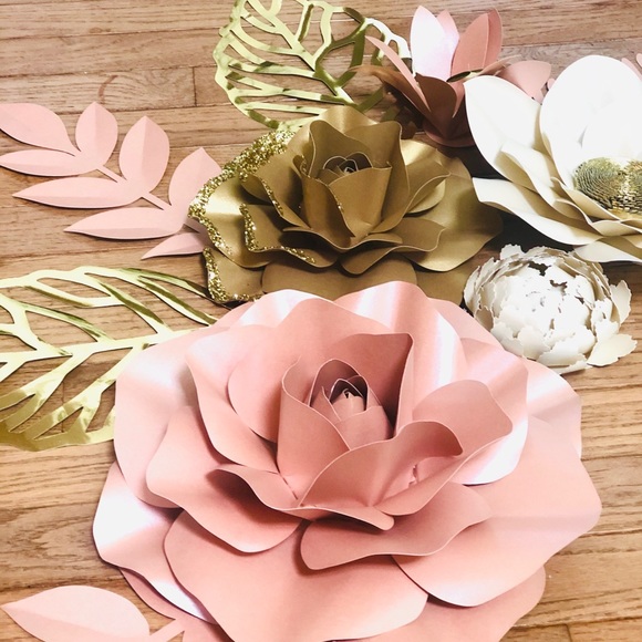 Paper Flower Set - Picture 6 of 12